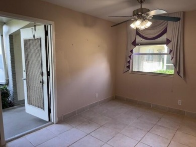 :Very motivated Seller ! Don't miss the opportunity of owning a on Kings Point Golf -Flanders Way in Florida - for sale on GolfHomes.com, golf home, golf lot