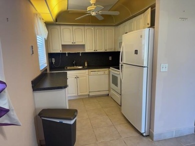 :Very motivated Seller ! Don't miss the opportunity of owning a on Kings Point Golf -Flanders Way in Florida - for sale on GolfHomes.com, golf home, golf lot