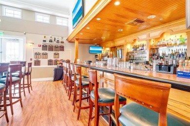 BEAUTIFUL, 3BD/2BA, END UNIT VILLA in The Links at Pelican on Pelican Pointe Golf and Country Club in Florida - for sale on GolfHomes.com, golf home, golf lot