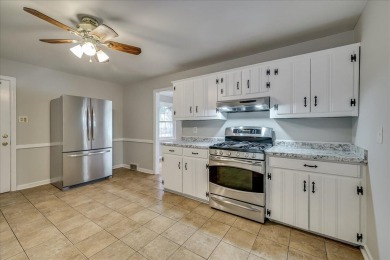 Elegant Southern Living in Aiken Estates - 3BR, 2BA

Welcome to on Houndslake Country Club in South Carolina - for sale on GolfHomes.com, golf home, golf lot
