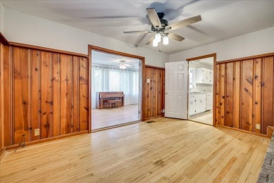 Elegant Southern Living in Aiken Estates - 3BR, 2BA

Welcome to on Houndslake Country Club in South Carolina - for sale on GolfHomes.com, golf home, golf lot