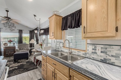 This adorable cozy 1997 fully furnished 1 bedroom 1 bath with on Viewpoint Golf Resort in Arizona - for sale on GolfHomes.com, golf home, golf lot