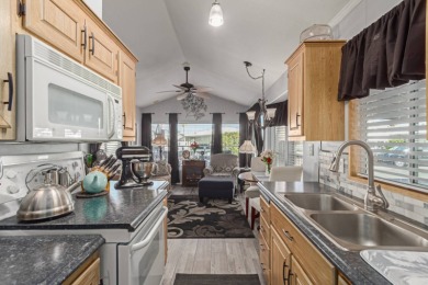 This adorable cozy 1997 fully furnished 1 bedroom 1 bath with on Viewpoint Golf Resort in Arizona - for sale on GolfHomes.com, golf home, golf lot