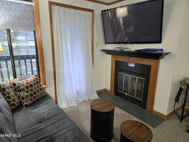 There's lots of room for you and your friends in this 3rd-floor on Blue Knob Rec Area Golf Course in Pennsylvania - for sale on GolfHomes.com, golf home, golf lot