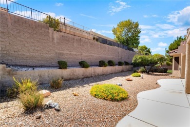 This beautifully remodeled 2-bedroom+den home in Sun City Anthem on Revere Golf Club in Nevada - for sale on GolfHomes.com, golf home, golf lot