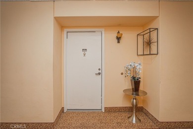 Welcome to this spacious 2 bedroom, 2 bathroom residence at The on Leisure Village Par 3 Golf Course in California - for sale on GolfHomes.com, golf home, golf lot