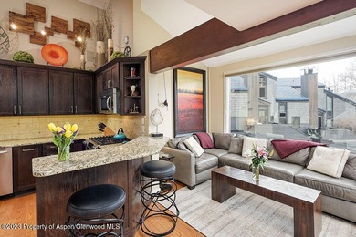 AVAILABLE FOR SUMMER AND LONG TERM: Stepping into this Snowmass on The Snowmass Club in Colorado - for sale on GolfHomes.com, golf home, golf lot