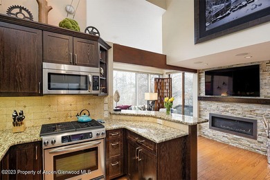 AVAILABLE FOR SUMMER AND LONG TERM: Stepping into this Snowmass on The Snowmass Club in Colorado - for sale on GolfHomes.com, golf home, golf lot