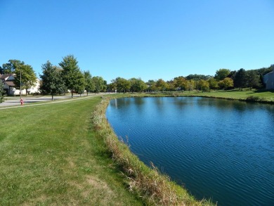 PRICE CUT! You don't want to miss this opportunity! Owners have on Streamwood Oaks Golf Club in Illinois - for sale on GolfHomes.com, golf home, golf lot