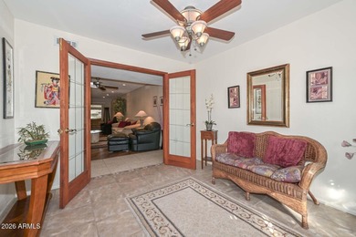 Welcome home to the highly desirable Sun City community! This 2 on Sun City Lakes West and East in Arizona - for sale on GolfHomes.com, golf home, golf lot