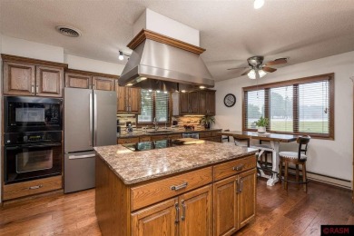 This 2+ bedroom, 1.75-bathroom, detached patio townhome offers on  in Minnesota - for sale on GolfHomes.com, golf home, golf lot