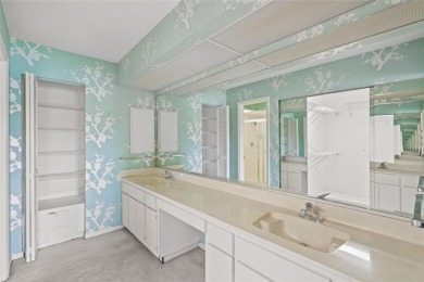 Discover this inviting 3-bedroom, 2.5-bath townhome in the on Bent Tree Country Club in Florida - for sale on GolfHomes.com, golf home, golf lot