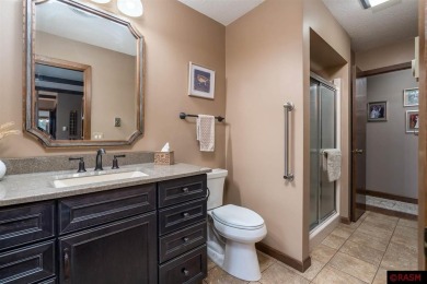 This 2+ bedroom, 1.75-bathroom, detached patio townhome offers on  in Minnesota - for sale on GolfHomes.com, golf home, golf lot