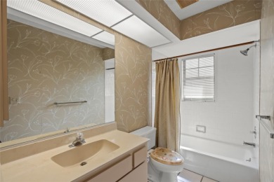 Discover this inviting 3-bedroom, 2.5-bath townhome in the on Bent Tree Country Club in Florida - for sale on GolfHomes.com, golf home, golf lot