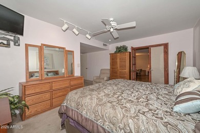 Welcome home to the highly desirable Sun City community! This 2 on Sun City Lakes West and East in Arizona - for sale on GolfHomes.com, golf home, golf lot