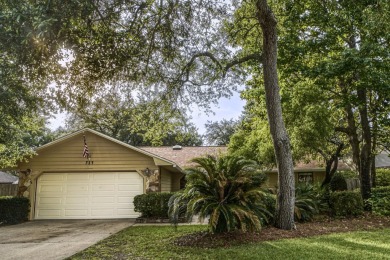 Updated Bluewater Bay home, NO HOA! This beautifully maintained on Golf Club at Bluewater Bay Resort in Florida - for sale on GolfHomes.com, golf home, golf lot