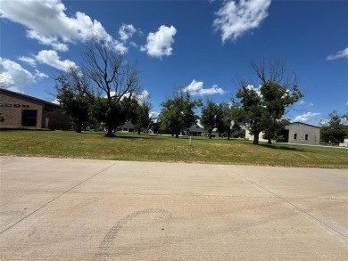 Fly in and see this ready-to-build lot in the highly on Pecan Plantation Country Club in Texas - for sale on GolfHomes.com, golf home, golf lot
