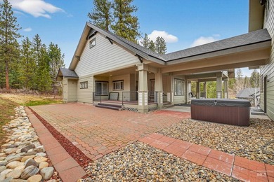 Beautiful Craftsman-style home located in the desirable on Meadowcreek Golf Resort in Idaho - for sale on GolfHomes.com, golf home, golf lot