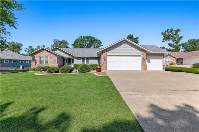 Stunning one level home on the Highlands golf course. The 17th on Bella Vista Country Club - Highlands in Arkansas - for sale on GolfHomes.com, golf home, golf lot