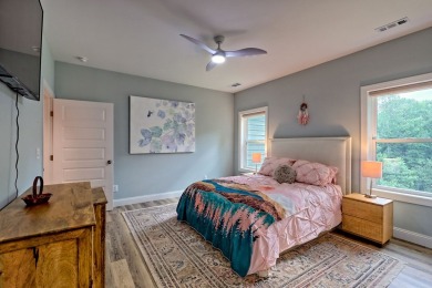 Welcome to this charming one-level home, perfectly situated to on Mountain Harbour Golf Club in North Carolina - for sale on GolfHomes.com, golf home, golf lot