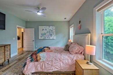 Welcome to this charming one-level home, perfectly situated to on Mountain Harbour Golf Club in North Carolina - for sale on GolfHomes.com, golf home, golf lot