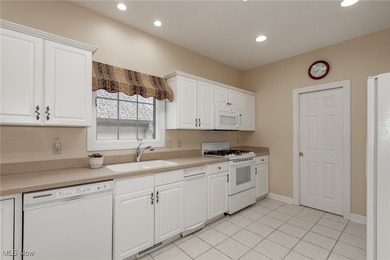 Welcome to a rare golf course offering in the highly on Quail Hollow Resort and Country Club in Ohio - for sale on GolfHomes.com, golf home, golf lot