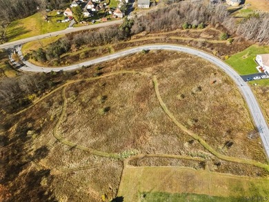 Lot #25    AMAZING DIRECT GOLF COURSE VIEWS.  Hoa restricts this on Oakbrook Golf Course in Pennsylvania - for sale on GolfHomes.com, golf home, golf lot