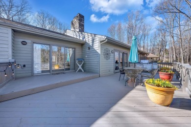 Located in the desirable Hunting Hills community, this on Hunting Hills Country Club in Virginia - for sale on GolfHomes.com, golf home, golf lot