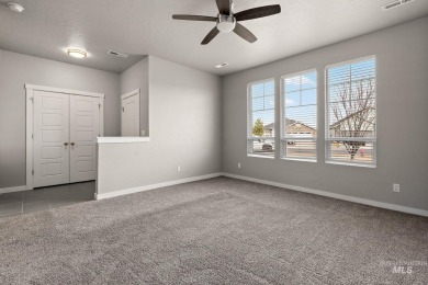 Welcome to this like-new, low-maintenance townhome in the highly on Eagle Legacy Golf Course in Idaho - for sale on GolfHomes.com, golf home, golf lot