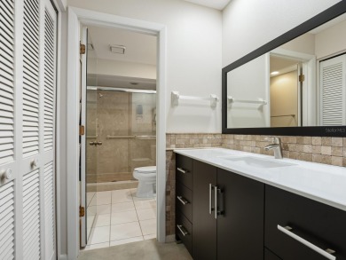 Looking for an updated END-UNIT that feels like home right away on The Meadows Golf and Country Club in Florida - for sale on GolfHomes.com, golf home, golf lot