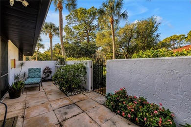 Under contract-accepting backup offers. Welcome to this on IMG Academies Golf and Country Club in Florida - for sale on GolfHomes.com, golf home, golf lot