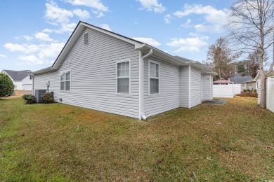 This extremely well-maintained 2 bedroom home in the Golf Forest on Palmetto Greens Golf and Country Club in South Carolina - for sale on GolfHomes.com, golf home, golf lot