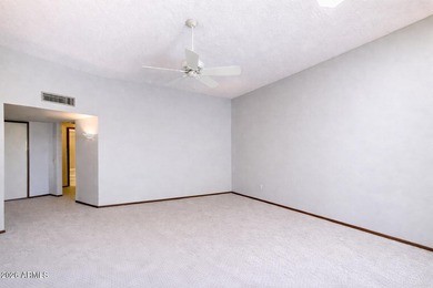 Welcome to easy, carefree living in the 55+ active adult on Sun City-Willow Creek / Willow Brook  in Arizona - for sale on GolfHomes.com, golf home, golf lot