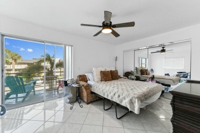 Beautifully Remodeled 1-Bedroom,1.5-Bath Corner Unit in Active on Kings Point Golf -Flanders Way in Florida - for sale on GolfHomes.com, golf home, golf lot