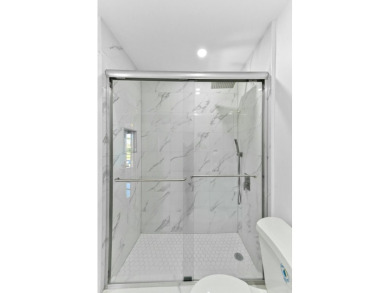 Beautifully Remodeled 1-Bedroom,1.5-Bath Corner Unit in Active on Kings Point Golf -Flanders Way in Florida - for sale on GolfHomes.com, golf home, golf lot