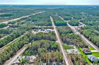 Exclusively presented by Sunland Real Estate: This is an on Mirror Lakes Golf Club in Florida - for sale on GolfHomes.com, golf home, golf lot