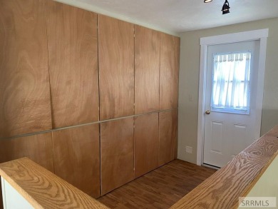 Charming, well-kept home on a nicely landscaped lot in Challis on Challis Golf Course in Idaho - for sale on GolfHomes.com, golf home, golf lot