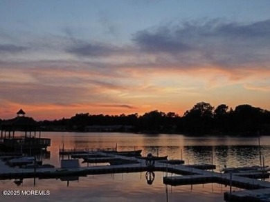 Beautifully renovated 2BR, 1BA condo in the desirable Leisure on Greenbriar Woodlands in New Jersey - for sale on GolfHomes.com, golf home, golf lot