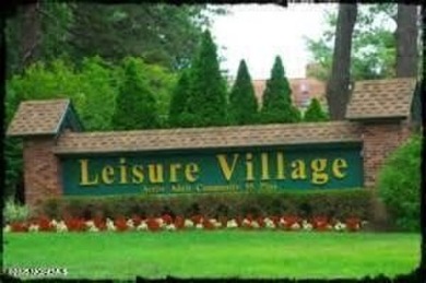 Beautifully renovated 2BR, 1BA condo in the desirable Leisure on Greenbriar Woodlands in New Jersey - for sale on GolfHomes.com, golf home, golf lot