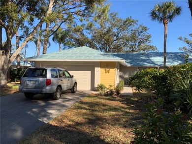 This beautifully renovated two bedroom, two bathroom villa with on Plantation Golf and Country Club in Florida - for sale on GolfHomes.com, golf home, golf lot