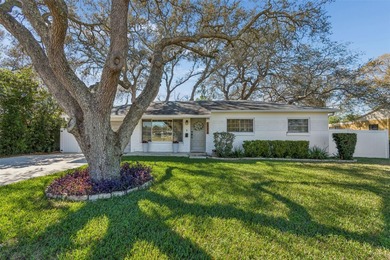 Welcome to this charming 3 bedroom, 1 bath well-maintained home on Babe Zaharias Golf Course in Florida - for sale on GolfHomes.com, golf home, golf lot