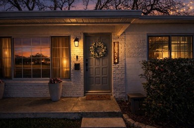 Welcome to this charming 3 bedroom, 1 bath well-maintained home on Babe Zaharias Golf Course in Florida - for sale on GolfHomes.com, golf home, golf lot