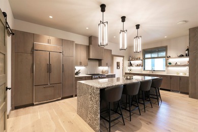 Stunning new western/modern home w/ 4 beds, 4.5 baths offers a on Stock Farm Club in Montana - for sale on GolfHomes.com, golf home, golf lot