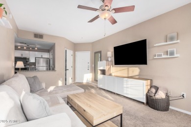 NEW HVAC!!! This updated 2 bed, 2 bath end unit condo offers on Papago Golf Course in Arizona - for sale on GolfHomes.com, golf home, golf lot