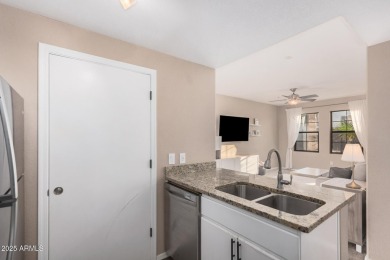 NEW HVAC!!! This updated 2 bed, 2 bath end unit condo offers on Papago Golf Course in Arizona - for sale on GolfHomes.com, golf home, golf lot