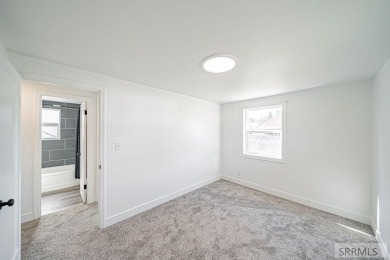 This beautifully updated single-story home offers 3 spacious on Pinecrest Golf Club in Idaho - for sale on GolfHomes.com, golf home, golf lot
