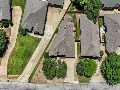 NEW ROOF & GUTTERS! Country club resort style living in this 3BR on De Cordova Bend Country Club in Texas - for sale on GolfHomes.com, golf home, golf lot