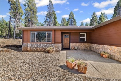 Looking for a fresh start in the pines? This one is it! Rebuilt on Paradise Pines Golf Course in California - for sale on GolfHomes.com, golf home, golf lot