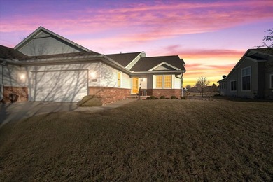 Welcome to this beautifully maintained 3 bedroom, 3 bath home on Ironwood Golf Course in Illinois - for sale on GolfHomes.com, golf home, golf lot