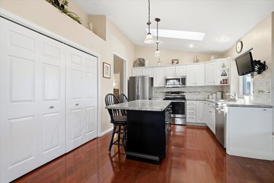 Welcome to this beautifully maintained 3 bedroom, 3 bath home on Ironwood Golf Course in Illinois - for sale on GolfHomes.com, golf home, golf lot